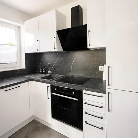 Duplex Balcony 2 Bedrooms Near Layen Castle Apartment *